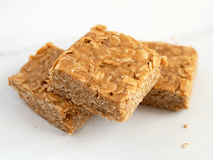 3 ingredient peanut butter oat bars
