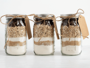 how to make oatmeal chocolate chip cookie jars with Jennibeemine